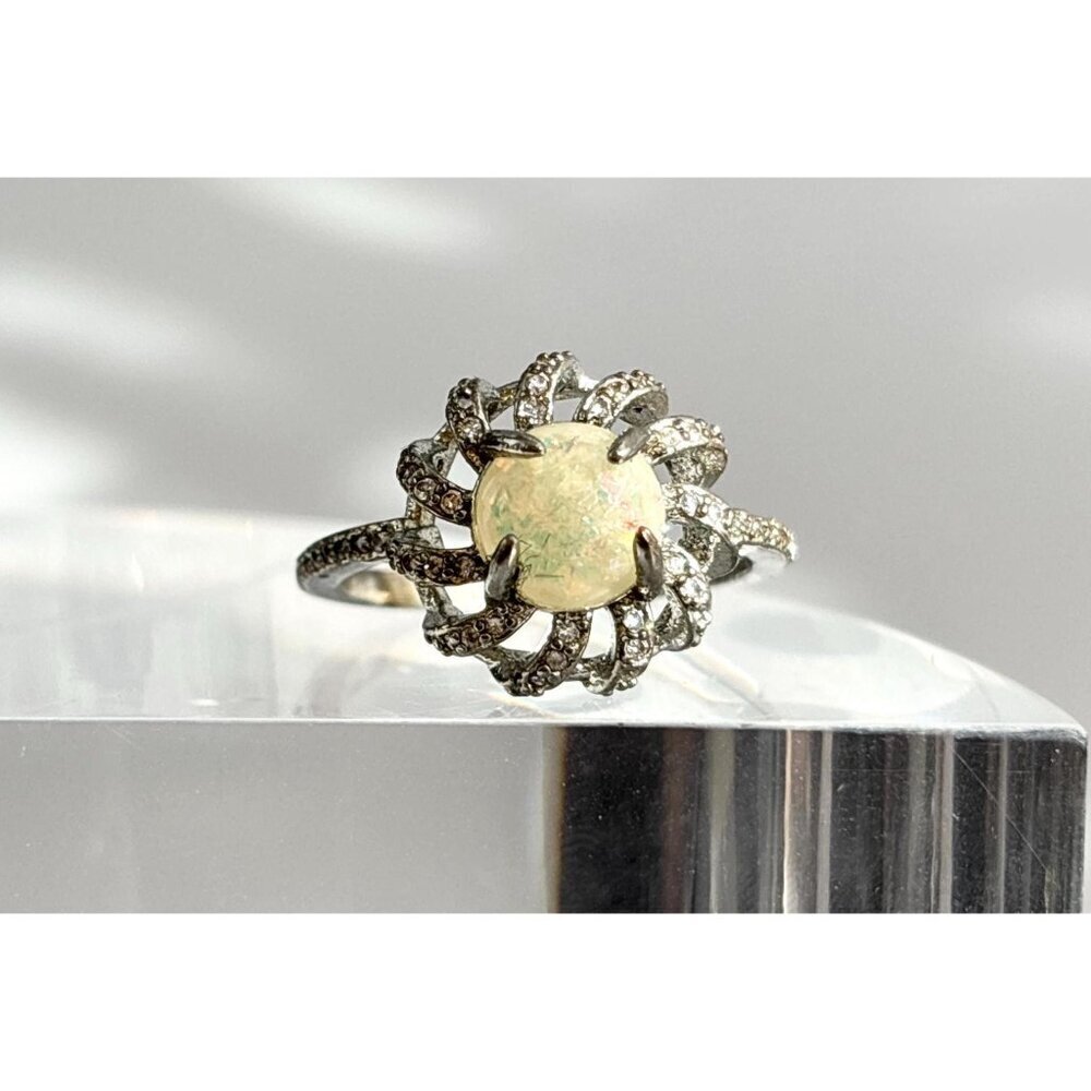 Faux Opal Accented Sunray Framed 925 Sterling Silver Vintage Ring - sz 9
